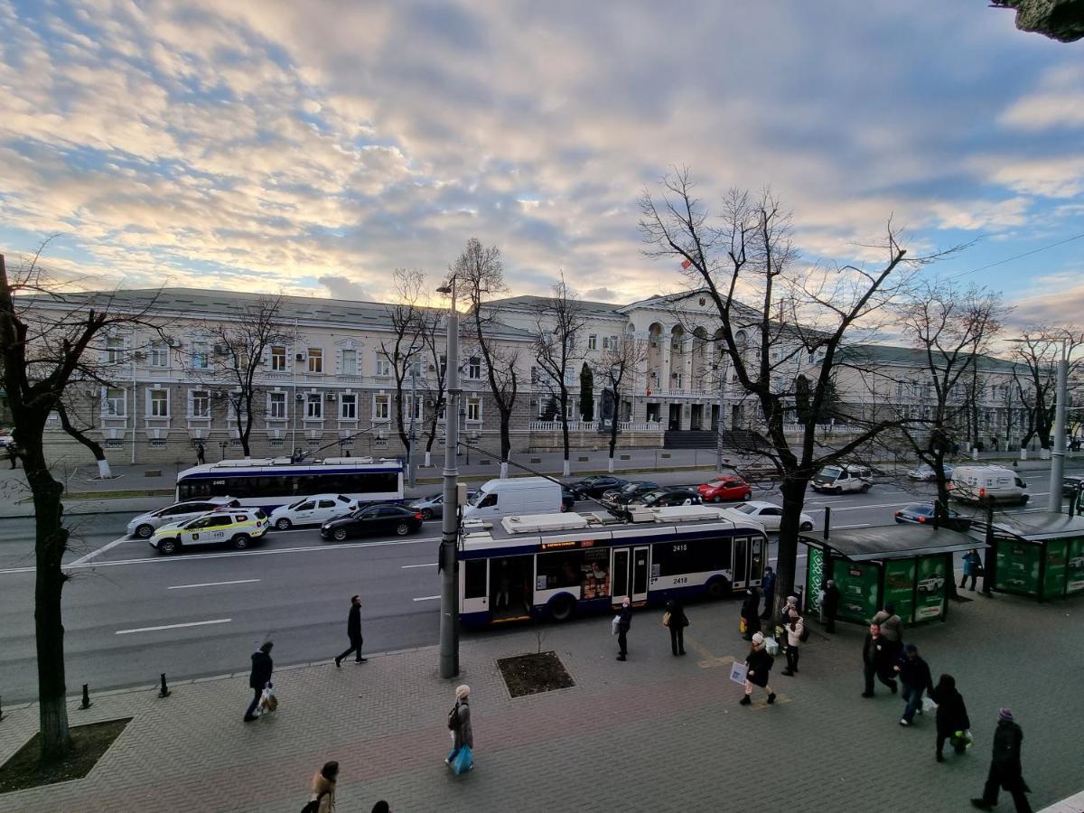 Stefan Cel Mare Boulevard Ultracentral Apartments In The Center Chisináu Exterior foto