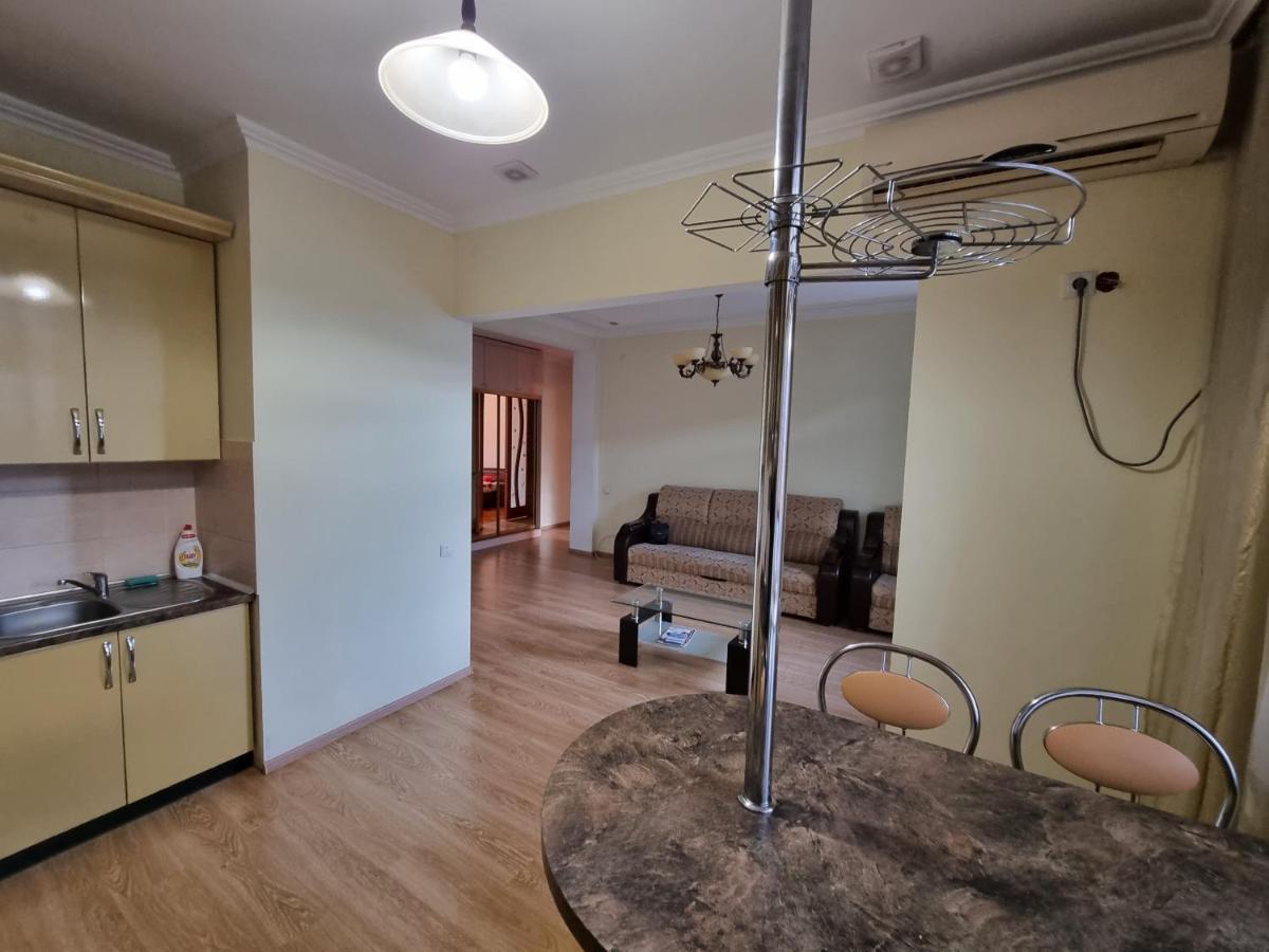 Stefan Cel Mare Boulevard Ultracentral Apartments In The Center Chisináu Exterior foto