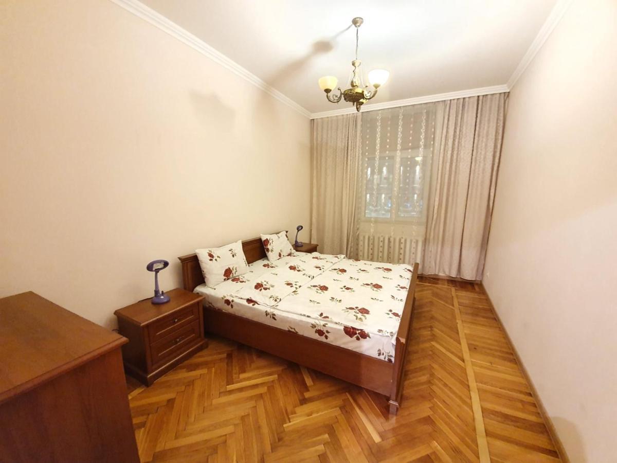 Stefan Cel Mare Boulevard Ultracentral Apartments In The Center Chisináu Exterior foto