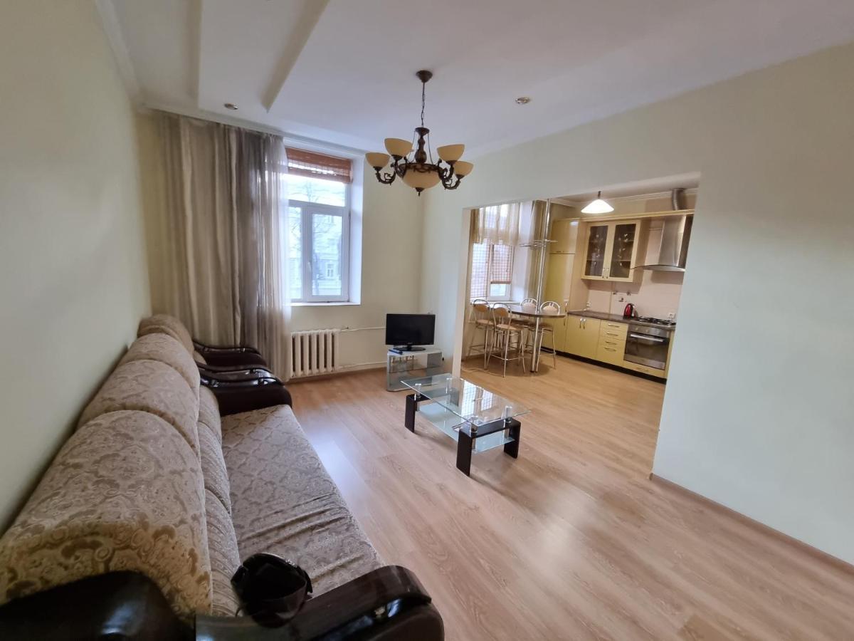 Stefan Cel Mare Boulevard Ultracentral Apartments In The Center Chisináu Exterior foto
