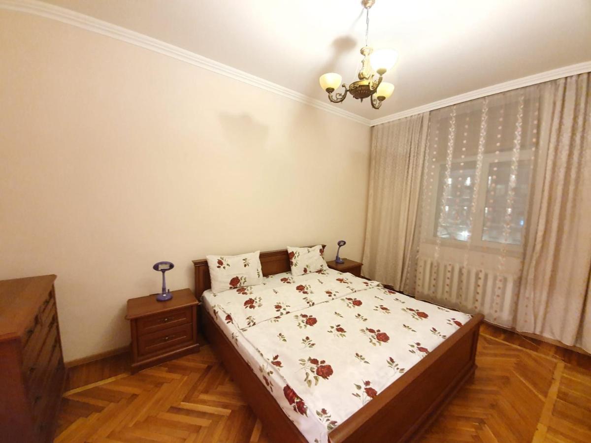Stefan Cel Mare Boulevard Ultracentral Apartments In The Center Chisináu Exterior foto