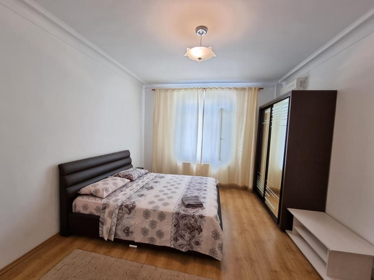 Stefan Cel Mare Boulevard Ultracentral Apartments In The Center Chisináu Exterior foto