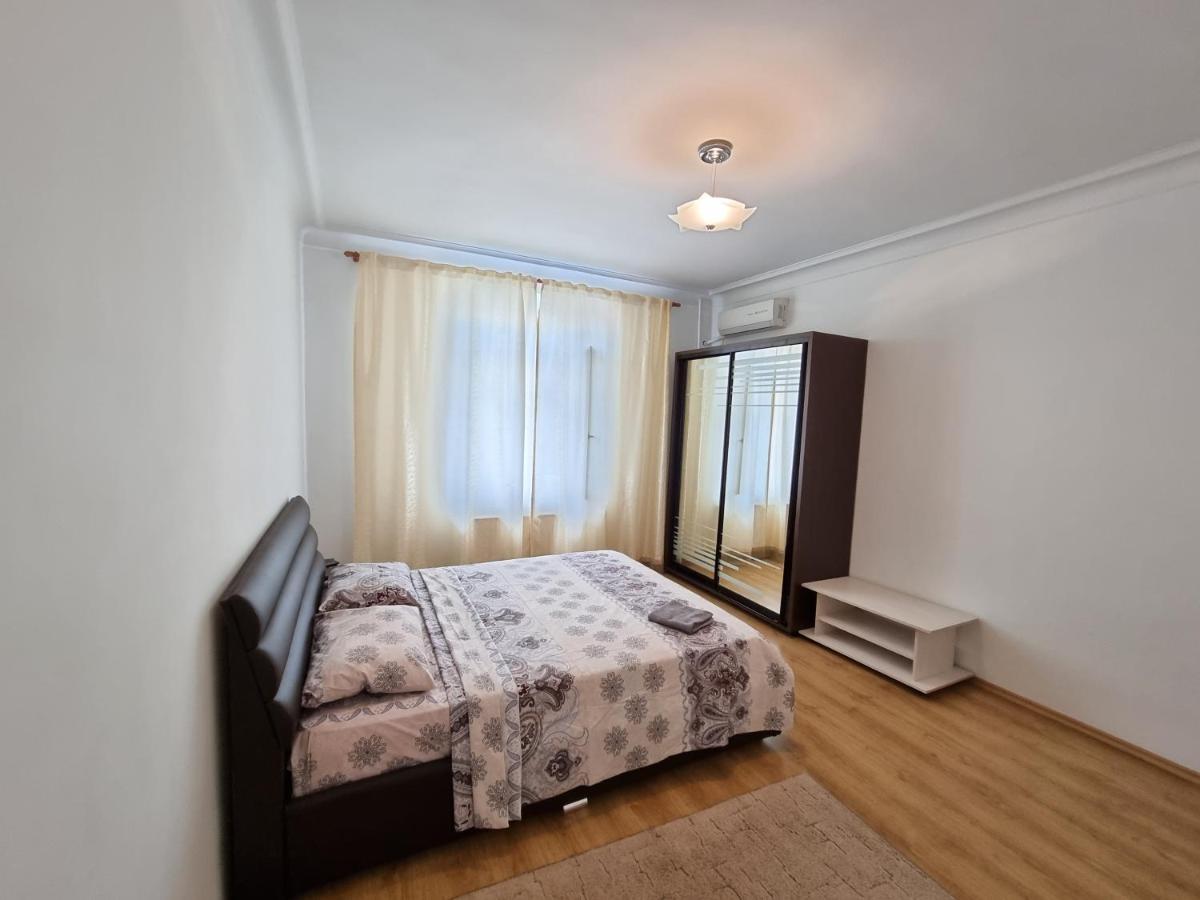 Stefan Cel Mare Boulevard Ultracentral Apartments In The Center Chisináu Exterior foto
