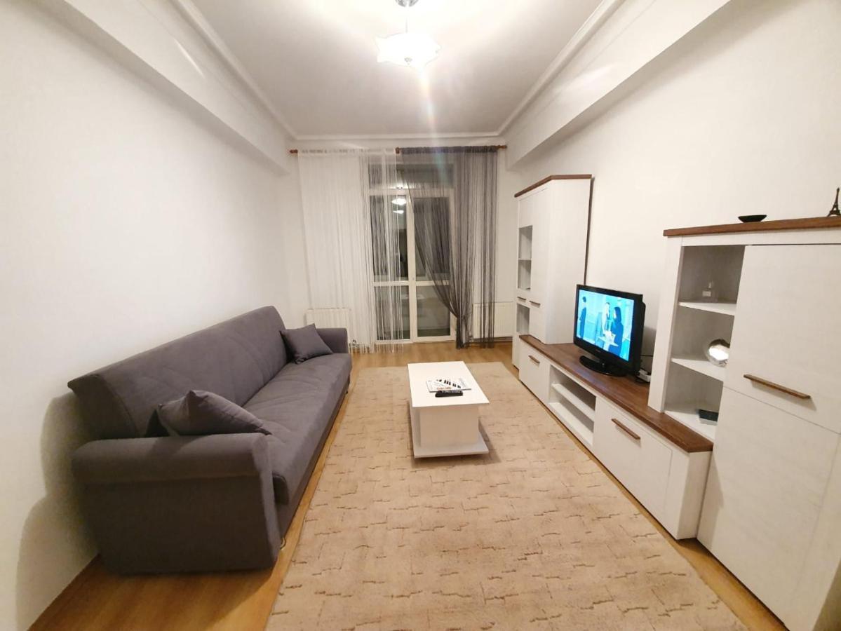 Stefan Cel Mare Boulevard Ultracentral Apartments In The Center Chisináu Exterior foto